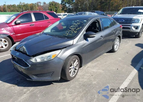 2015 Ford Focus Se z USA, uszkodzony, nr VIN 1FADP3F25FL342435